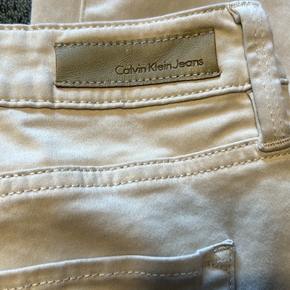 💖HOST PICK💖Calvin Klein Jeans Women’s 5 Pocket Jeans Gray 10 EUC Very Soft 💝 - Picture 4 of 9